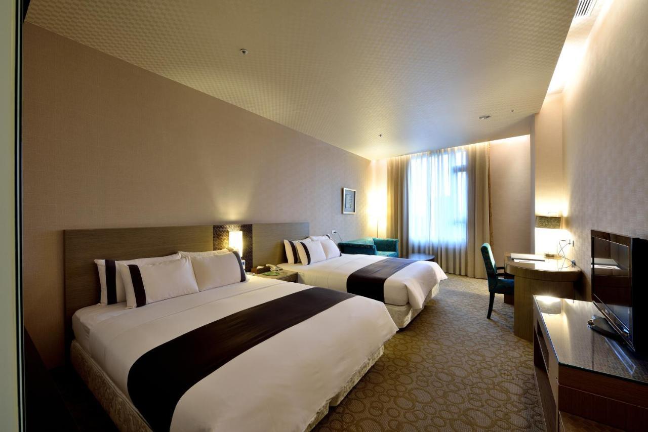 Shinkansen Grand Hotel Тайчжун Экстерьер фото