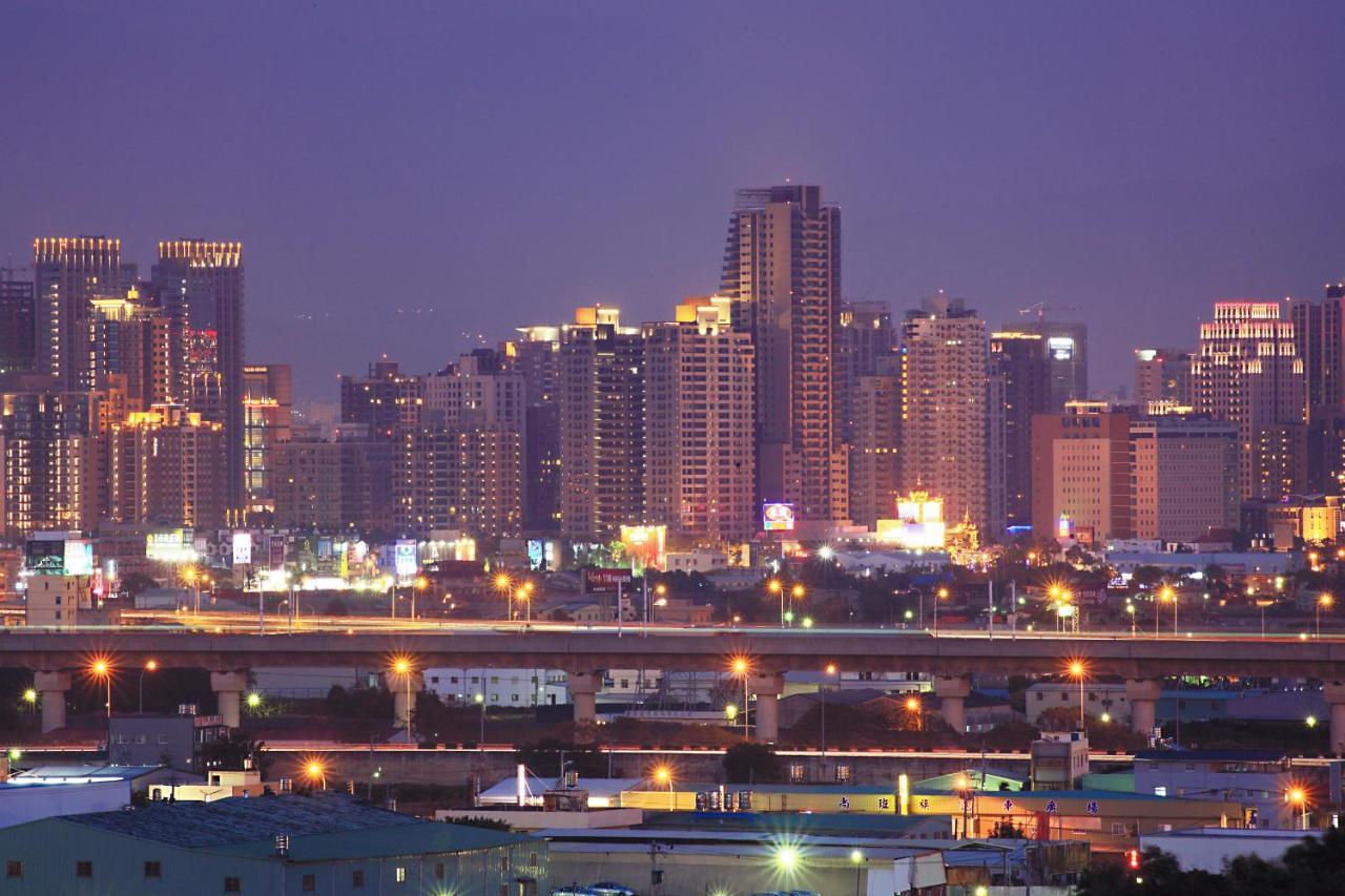 Shinkansen Grand Hotel Тайчжун Экстерьер фото